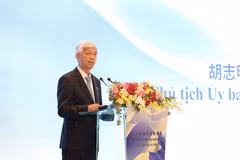 Le vice-président du Comité populaire de Ho Chi Minh-Ville, Vo Van Hoan. Photo: VNA