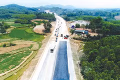 Évaluation du projet de construction d’une autoroute reliant Hai Phong et Xinjiang (Chine)