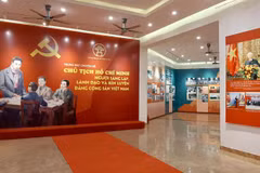 Expositions sur le PCV et le Président Hô Chi Minh