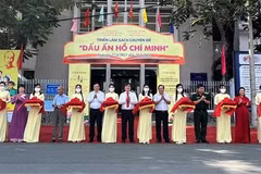 Exposition de livres sur le Président Ho Chi Minh à Can Tho