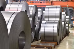 L’Indonésie table sur 15 milliards de dollars d’exportations de produits en fer et en acier
