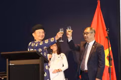 Les Vietnamiens d'Australie, du Canada et d'Arabie Saoudite célèbrent le Têt du Cochon