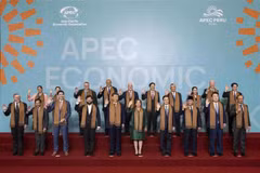 Les dirigeants des économies de l'APEC à Lima, Pérou. Photo : VNA