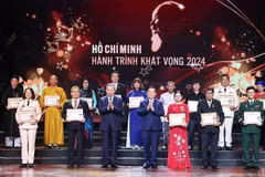 Le SG du Parti To Lam au spectacle "Ho Chi Minh - Voyage d’aspiration 2024"