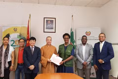 Aide vietnamienne pour les sinistrés des cyclones Idai et Kenneth au Mozambique