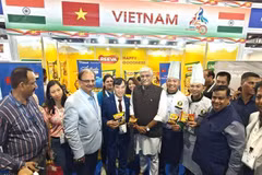 Le stand du Vietnam a attiré beaucoup d'attention et d'appréciation de la part d'entreprises indiennes et étrangères. Photo : VNA