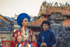 Ces amoureux des anciens vêtements à la recherche du temps perdu