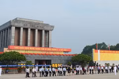 Mausolée du Président Hô Chi Minh - ouvrage de la volonté du Parti et de l’aspiration du peuple
