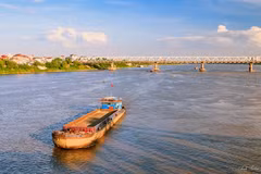  Promenade sur le fleuve Rouge
