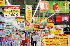 Commerce de détail: les entreprises d’Asie renforcent leur présence au Vietnam
