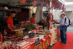 Le Vietnam participe à une foire internationale du piment en Italie