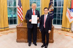 Le président américain apprécie le développement du Partenariat intégral Vietnam-États-Unis