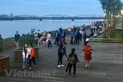 Inauguration d’un pont piétonnier le long de la rivière Huong à Hue