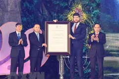 Le géoparc de Non Nuoc Cao Bang reçoit le certificat de l'UNESCO 