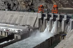 Un groupe chinois investit dans la construction d’une centrale hydroélectrique en Indonésie