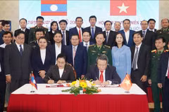 Quang Tri et Savannakhet renforcent leur coopération dans le domaine du travail frontalier