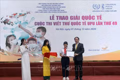 Une collégienne vietnamienne gagne le 3e prix du 49e concours de l'UPU 