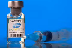 COVID-19 : le vaccin de Pfizer approuvé pour des enfants vietnamiens de 5 à moins de 12 ans 
