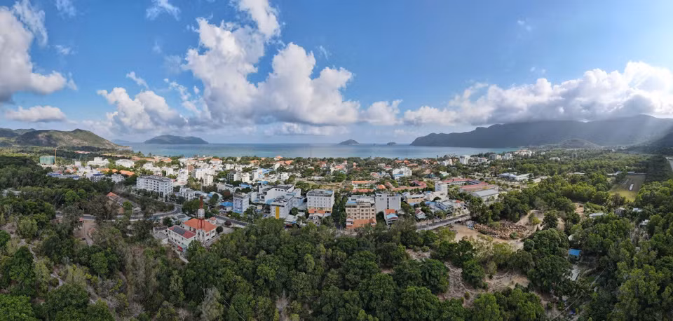 Vue panoramique de l'île de Côn Son. Photo: VNA