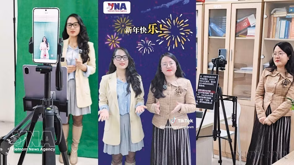 Des éditrices de la section chinoise du Département de l'information pour l'étranger de la VNA tournent une vidéo destinée aux réseaux sociaux à l'occasion du Nouvel An 2026. Photo: VNA