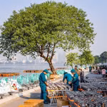 Au lac de l’Ouest, le pas de tir est aménagé rue Quang Khanh, dans le quartier de Tay Ho. Photo : VNA