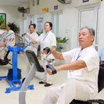 Les personnes âgées bénéficient de soins, de services de réadaptation et d’un accompagnement adapté au sein même de leur communauté. Photo : VNA