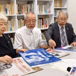 Des membres de longue date de l’Association d’amitié Japon-Vietnam évoquent leurs souvenirs de l’époque où ils s’engageaient dans le mouvement de solidarité avec le Vietnam. Photo: VNA