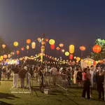 Le Festival des Lanternes 2026 attire des milliers de visiteurs à Darwin, en Australie. Photo: VNA