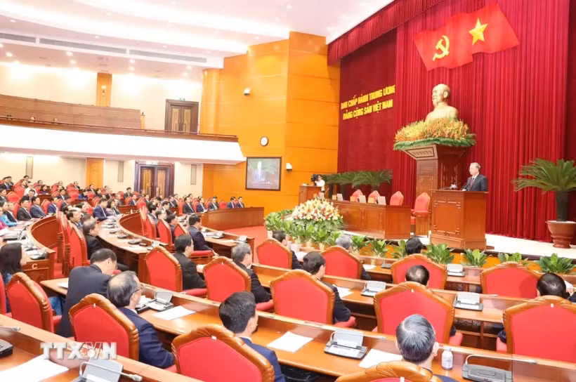 Lors du10e Plénum du 13e mandat du Parti communiste du Vietnam. Photo : VNA