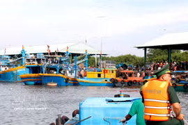 Le poste de garde-frontière de Thanh Hai (quartier de Phu Thuy, province de Lam Dong) effectue des patrouilles et contrôle les navires de pêche. Photo: VNA