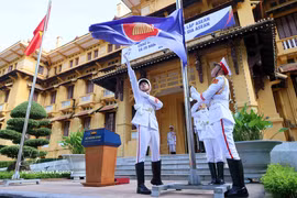 Cérémonie de lever du drapeau organisée par le ministère des Affaires étrangères à l’occasion du 57e anniversaire de la fondation de l’Association des nations de l’Asie du Sud-Est (ASEAN), à Hanoï, le 8 août 2024. Photo: VNA
