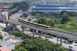 Un tronçon de la ligne ferroviaire urbaine Nhôn - Gare de Hanoï. Photo: VNA