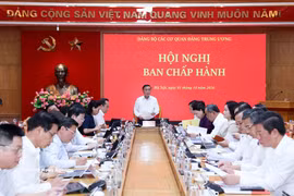 La réunion de la permanence du Comité du Parti des organes centraux du Parti. Photo: VNA