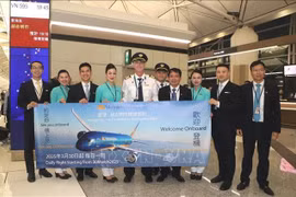 Vietnam Airlines reprend ses vols entre Hong Kong (Chine) et Hô Chi Minh-Ville. Photo. VNA
