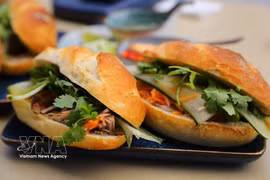Le banh mi vietnamien dans le top 3 des meilleurs sandwichs au monde. Photo: VNA