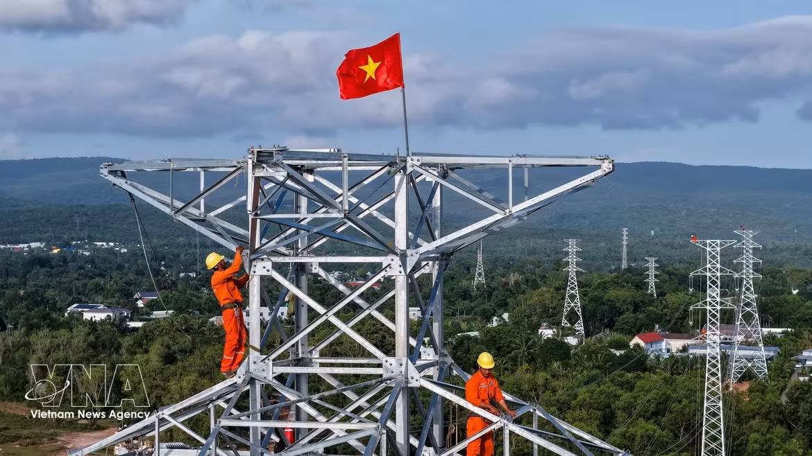 Un ouvrage électrique situé dans la zone spéciale de Phu Quoc (An Giang). Photo : VNA