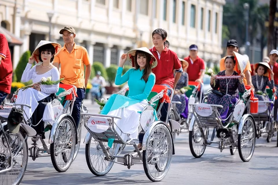 xich-lo-saigon.jpg