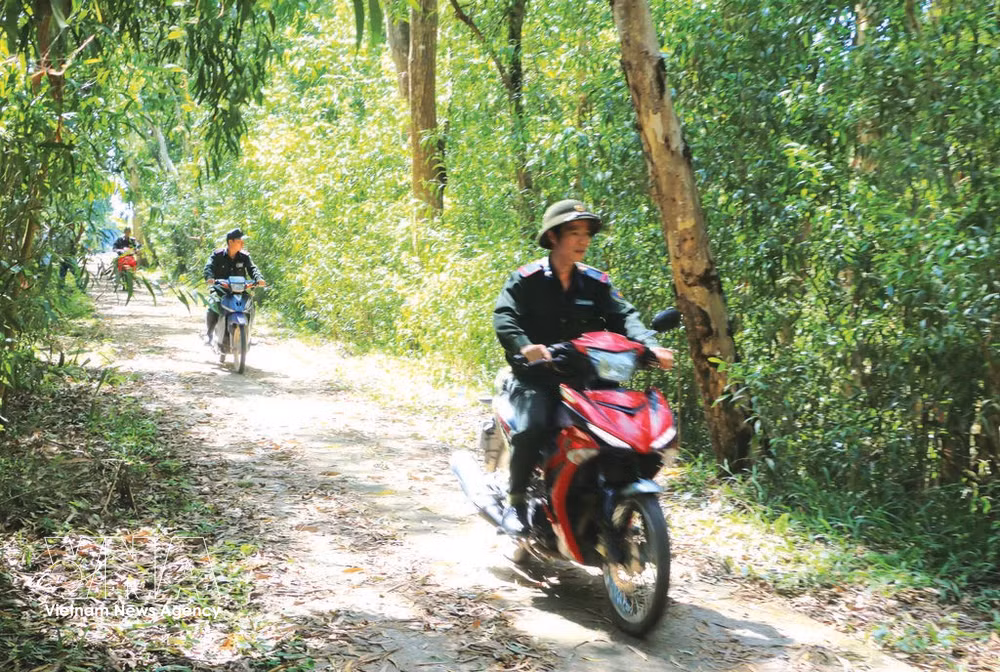 vnanet-patrouille-a-moto.jpg