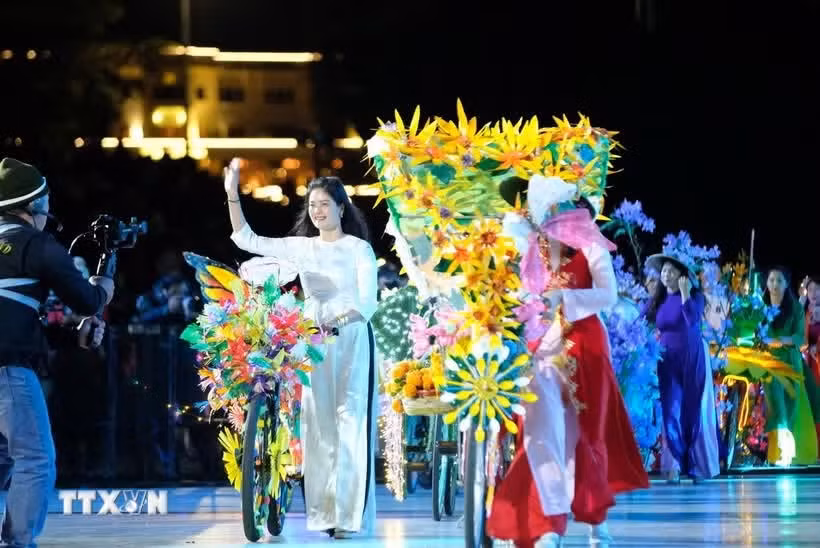 festival-des-fleurs-de-da-lat-2024-vna.jpg