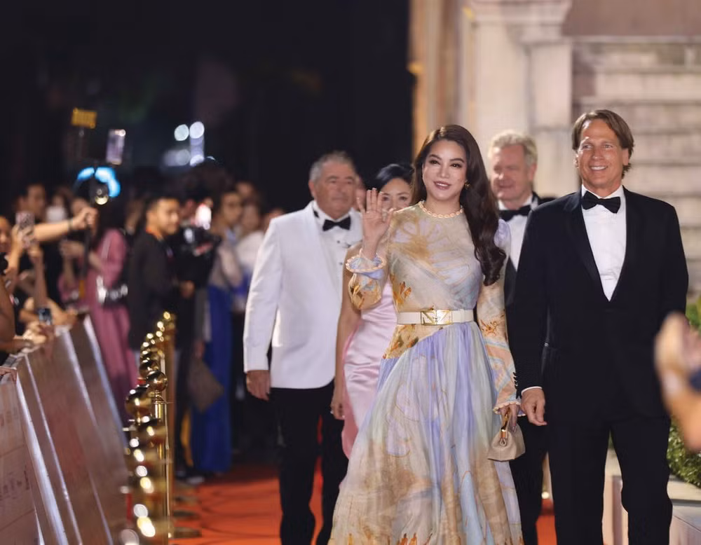 cineastes-au-festival-international-du-film-de-hanoi.jpg