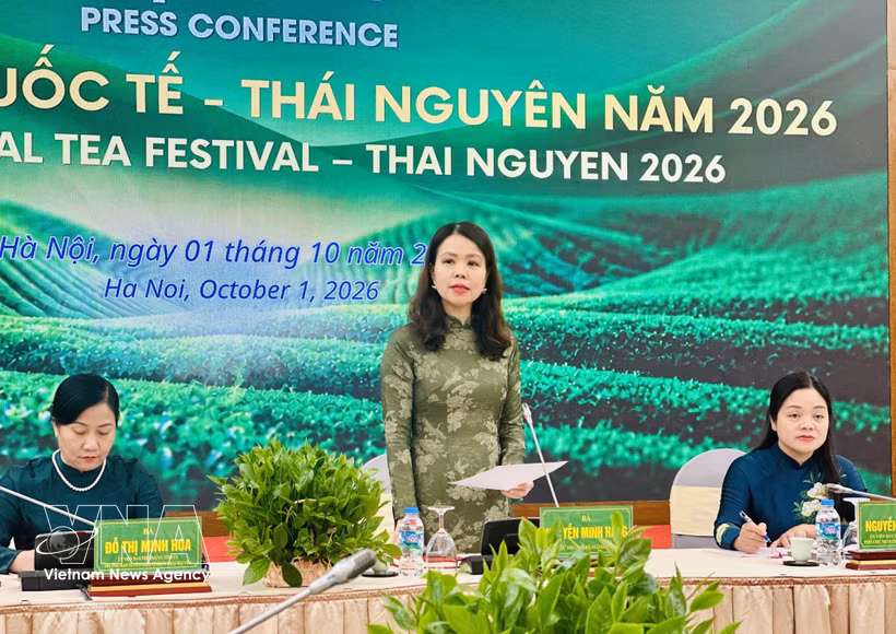 La vice-ministre des Affaires étrangères, Nguyen Minh Hang à la conférence de presse présentant le Festival international du thé de Thai Nguyen. Photo: VNA