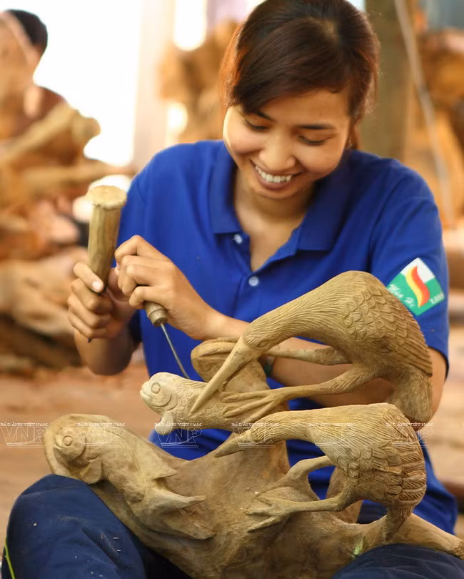 Jusqu'à présent, plus de 60 jeunes khmers ont appris le métier. 