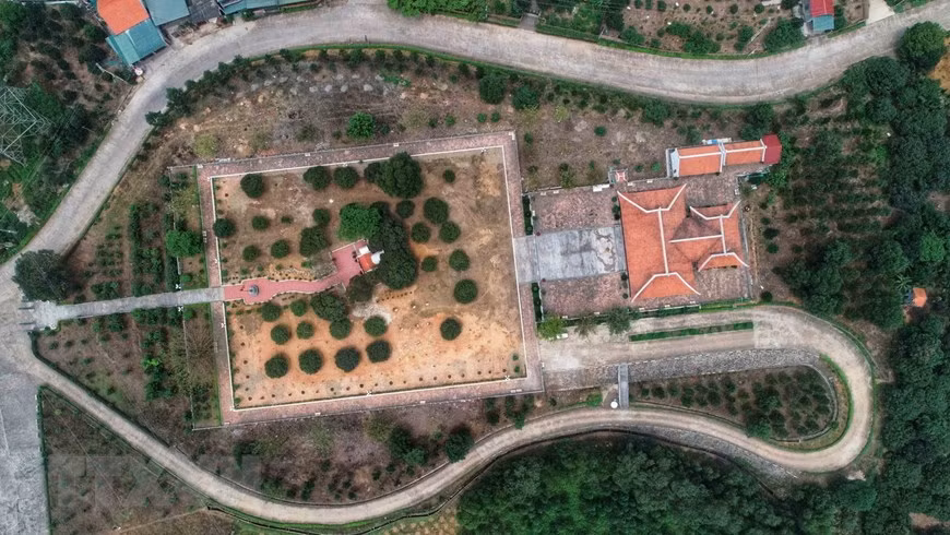 Le site de la dynastie des Trân à Dông Triêu relient l'ensemble du site national spécial de Yên Tu de la ville de Uong Bi, constituant ainsi un réseau de sites bouddhiques du Roi Trân Nhân Tong (1258-1308). Il a été reconnu en tant que site national spécial en 2013. Photo : VNA 