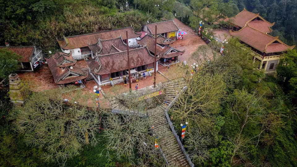 La pagode Hoa Yên appartient au site du patrimoine culturel mondial de Yen Tu, ville d'Uông Bi, province de Quang Ninh. La pagode a été construite sous la dynastie des Ly. Photo : VNA 