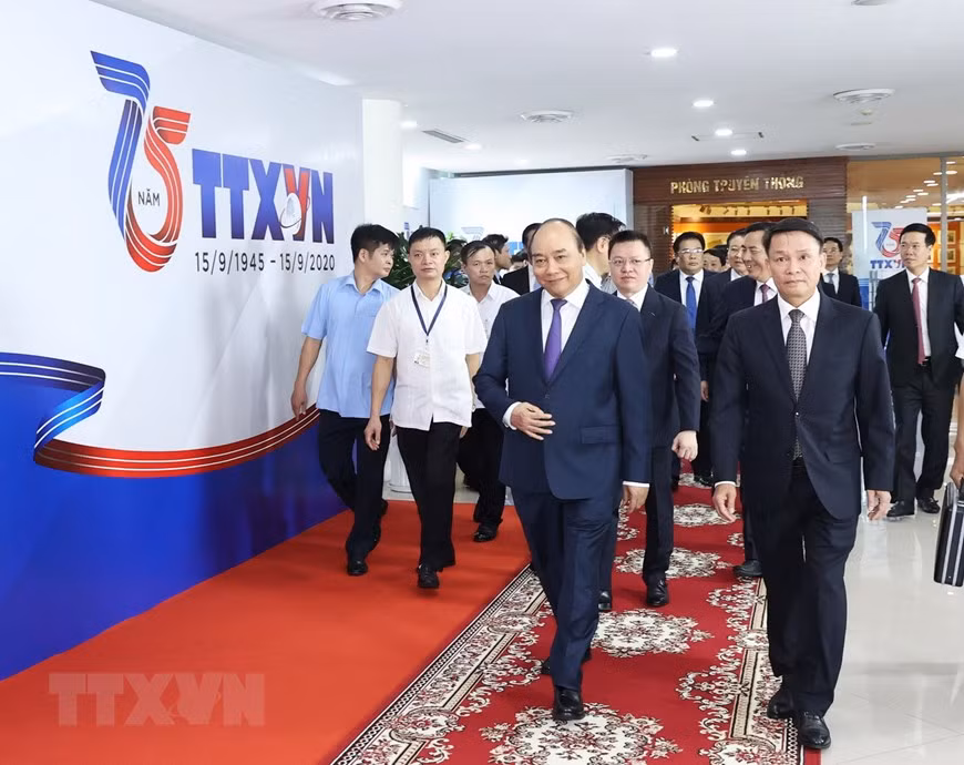 Le Premier ministre Nguyen Xuan Phuc participe à la cérémonie de célébration du 75e anniversaire de la fondation de la VNA.