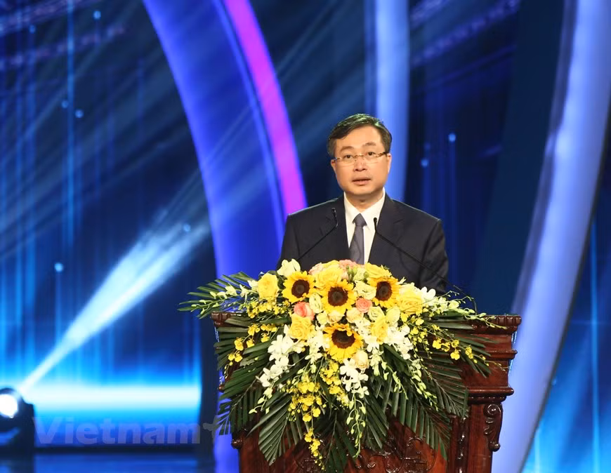 Selon Bui Truong Giang, chef adjoint de la la Commission de sensibilisation et d’éducation, l’édition 2019 a attiré près de 1300 œuvres candidates en 17 langues dans diverses catégories.