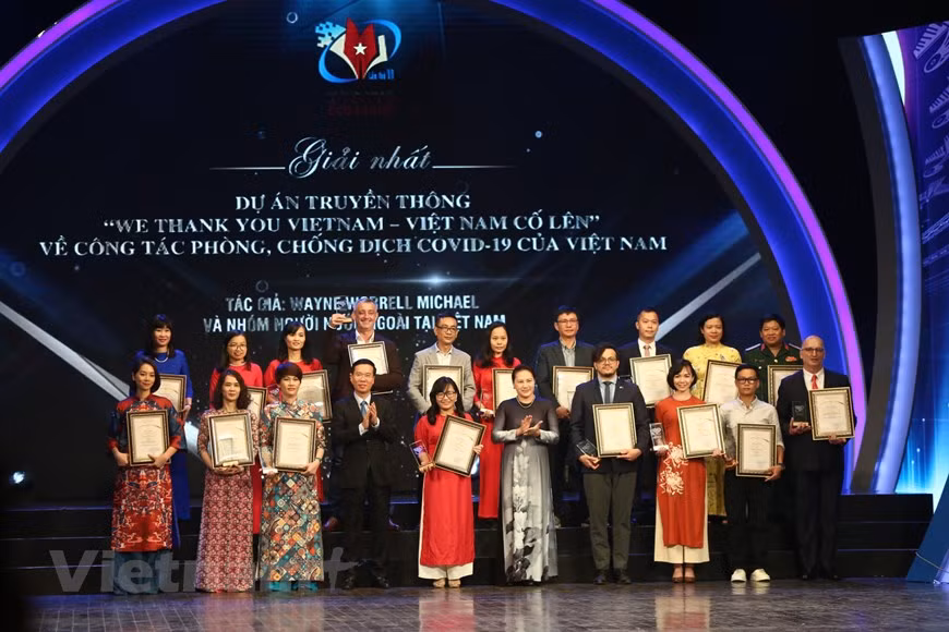 L'Agence vietnamienne d’information (VNA) a remporté 44 prix, dont sept premiers prix, huit deuxièmes prix, sept troisièmes prix et 22 prix d’encouragement.