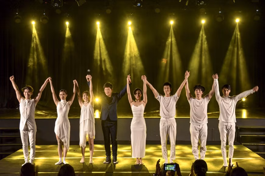 L'événement a été organisé par Odyssey Dance Theater (ODT) de Singapour et la compagnie Saigon Contemporary &amp; Ballet Dance (SCBC) du Vietnam. Photo: Vietnam+