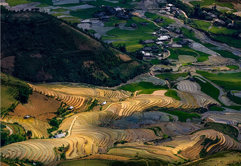 Le tableau pittoresque de la région montagnarde.