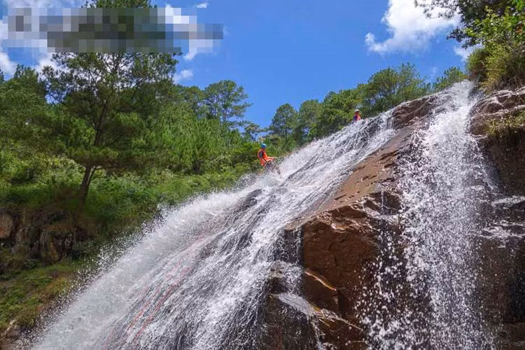 Chute d'eau à Dalat.